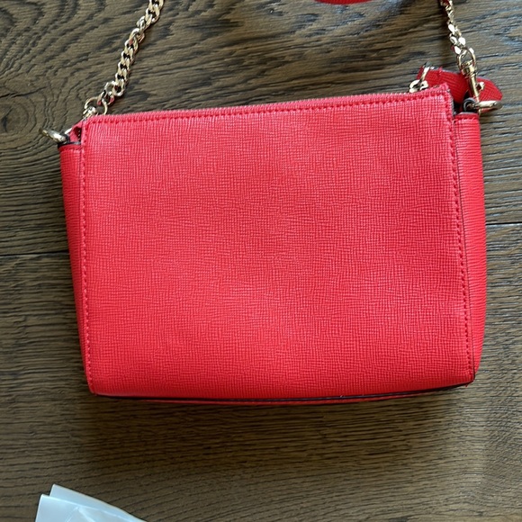 GUESS PURSE - Picture 6 of 10